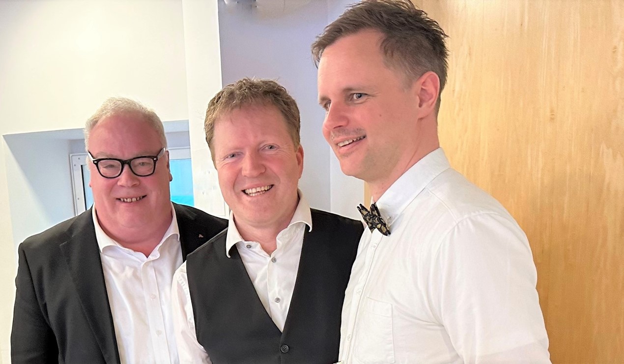 NBBLs Bård Folke Fredriksen, statsråd Sigbjørn Gjelsvik og Vidar Fiskum fra Norsk Eiendom.