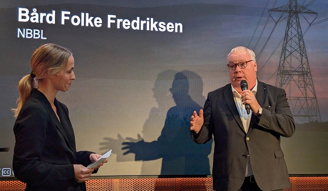 Bård Folke Fredriksen bidro med en "huskelapp" til politikerne som nå skal forhandle om statsbudsjettet i Stortinget. Foto: Novap