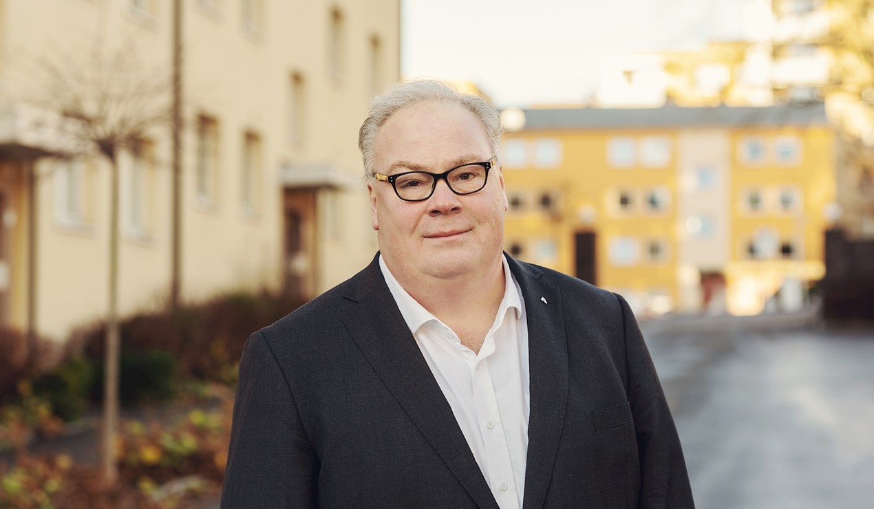 NBBLs Bård Folke Fredriksen savner Husbanktilskudd og at bolig blir en integrert del av løsningen.