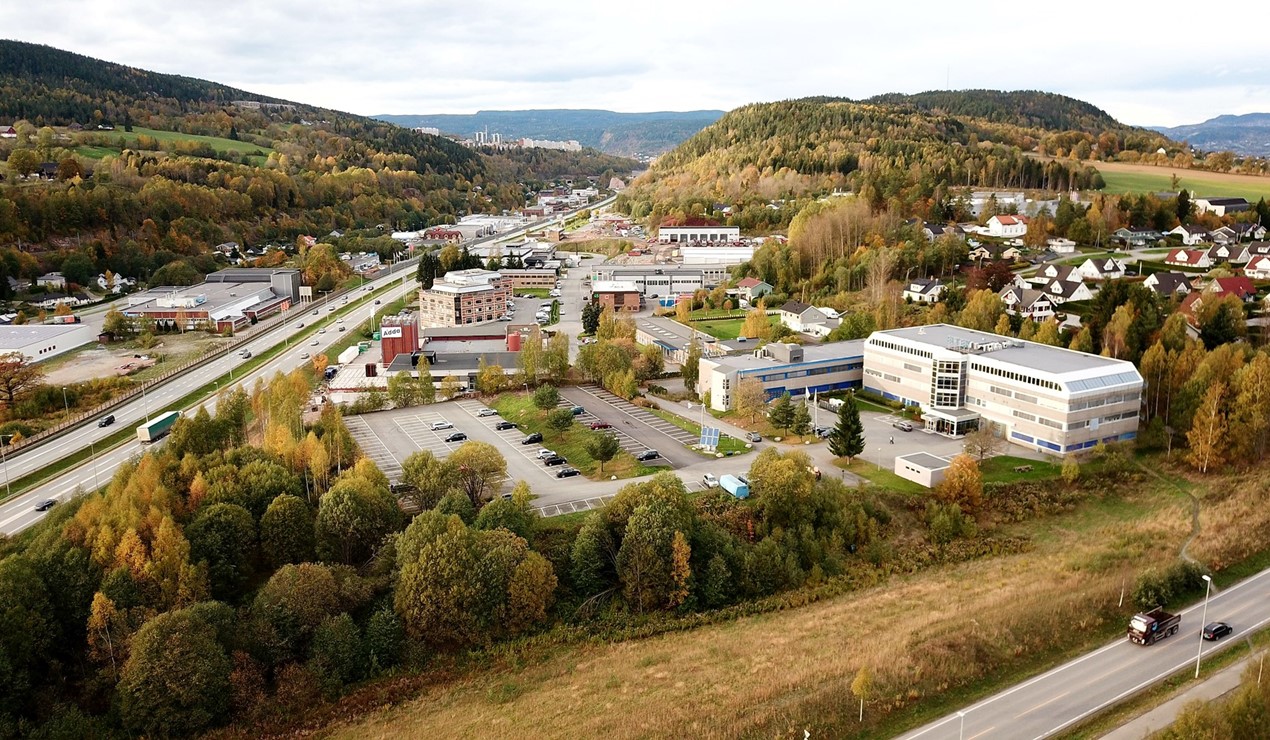 Vil koste: Et nytt klimakvotesystem for blant annet veitransport og bygg vil gi norske bedrifter og husholdninger økte utgifter, som disse langs E18.