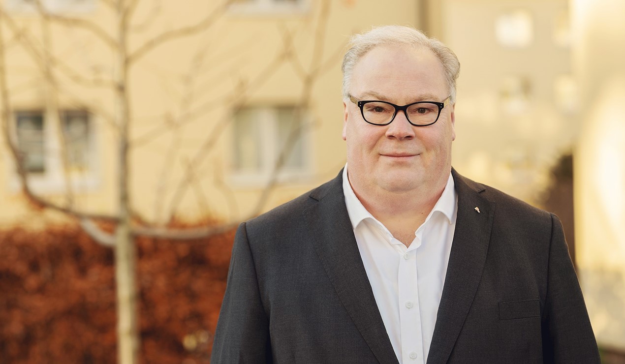 Bård Folke Fredriksen, adm. dir. i NBBL er glad for at Enova nå innfører investeringsstøtte til energitiltak i borettslag og sameier. Fotograf Nadia Frantsen
